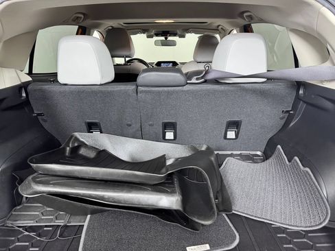 Used 2019 Subaru Crosstrek 2.0i Limited w/ Moonroof Package w/Navigation AWD/4WD image 10