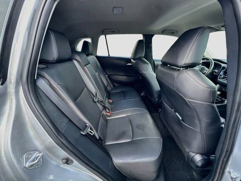 Used 2024 Toyota Corolla Cross XLE AWD/4WD image 26
