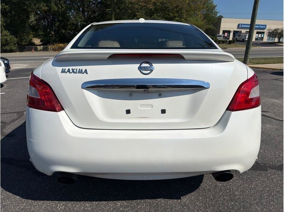Used 2010 Nissan Maxima FWD image 5