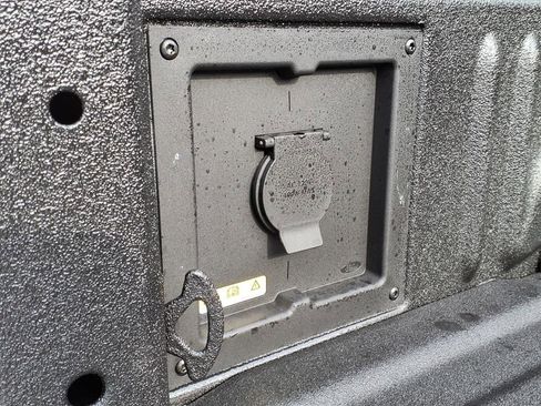 New 2026 Ford F150 XLT w/ Equipment Group 302A MID AWD/4WD image 9