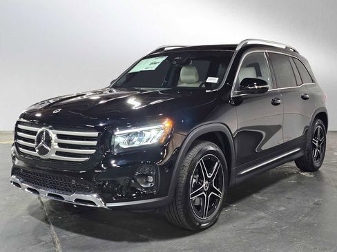 New 2026 Mercedes-Benz GLB 250 4MATIC image 7
