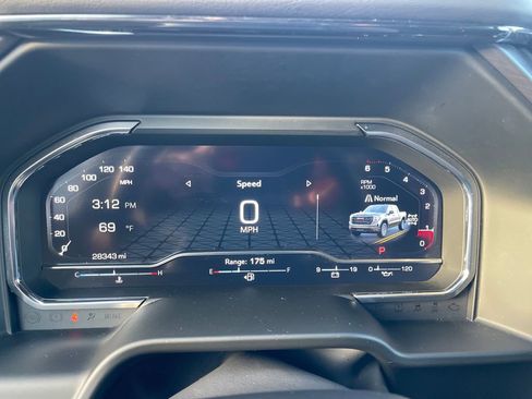 Used 2024 GMC Sierra 1500 AT4 w/ Technology Package image 17