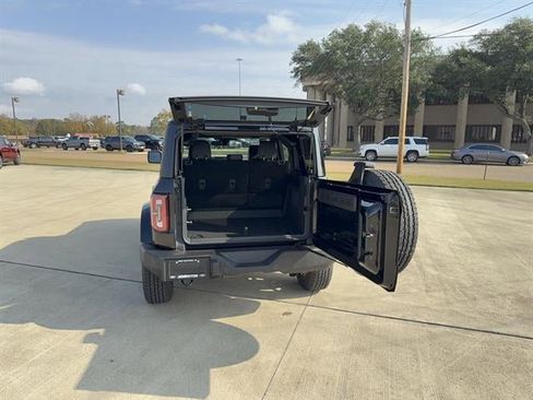 New 2025 Ford Bronco Outer Banks image 7