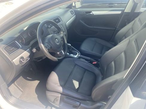 Used 2014 Volkswagen Jetta SE image 6