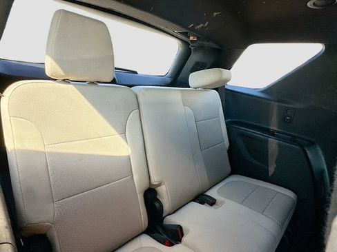 Used 2023 Chevrolet Traverse LS image 25