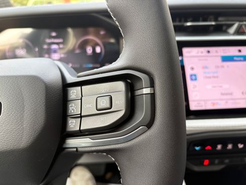 New 2026 Jeep Cherokee Limited AWD/4WD image 19