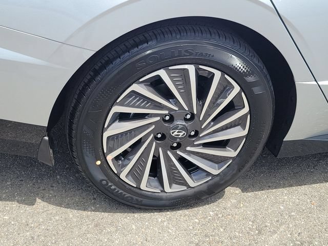 New 2026 Hyundai Sonata Limited FWD image 30