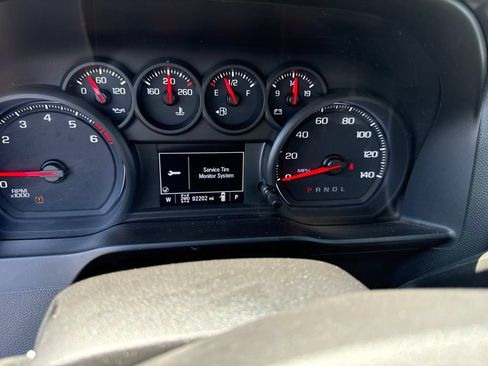 Used 2019 Chevrolet Silverado 1500 Custom w/ Custom Value Package AWD/4WD image 13