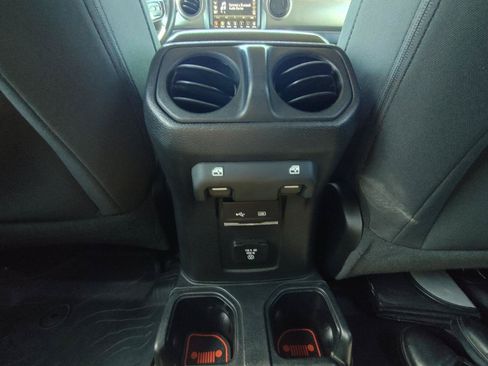 Used 2020 Jeep Gladiator Sport w/ Quick Order Package 24S AWD/4WD image 39