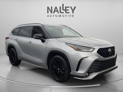 Certified 2023 Toyota Highlander XSE image 7