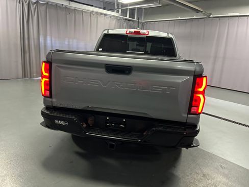 Used 2024 Chevrolet Colorado Z71 w/ Z71 Convenience Package 2 AWD/4WD image 6