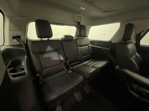 Used 2025 Ford Expedition Platinum AWD/4WD image 27