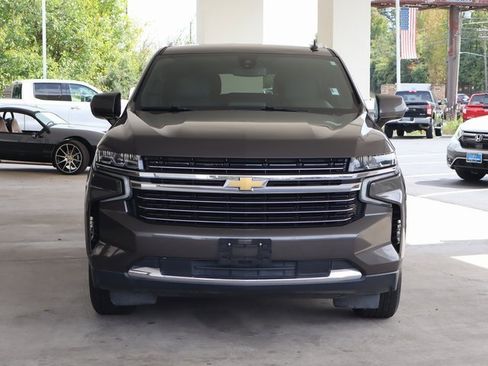 Used 2021 Chevrolet Suburban LT image 9