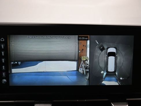 Used 2024 Kia Carnival SX Prestige image 25