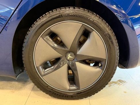 Used 2018 Tesla Model 3 Long Range image 37