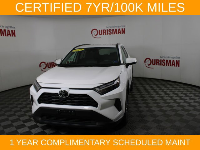 Used 2025 Toyota RAV4 XLE AWD/4WD image 2