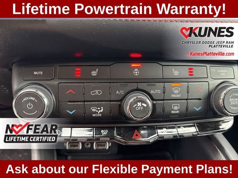 Used 2023 Dodge Durango GT image 17