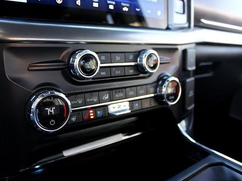 Used 2021 Ford F150 Lariat w/ Equipment Group 502A High image 29