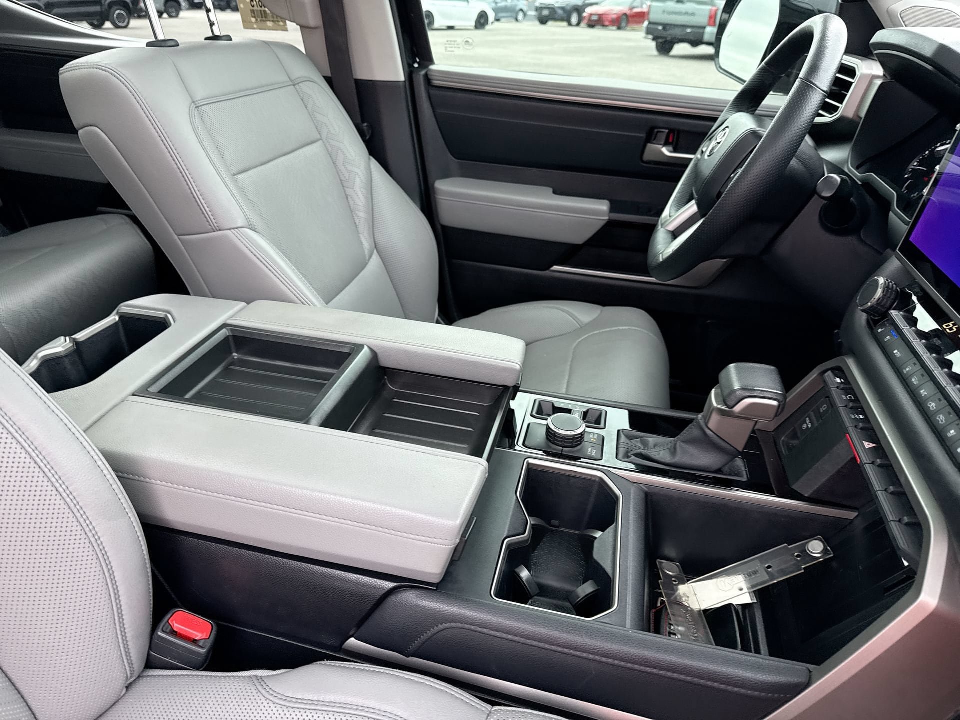 Used 2023 Toyota Tundra Limited AWD/4WD image 22