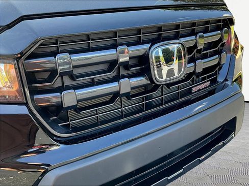 Used 2025 Honda Ridgeline Sport image 34
