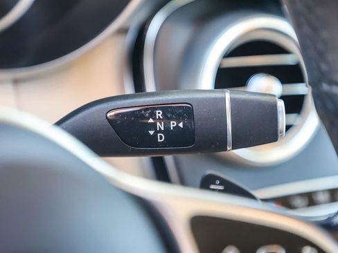 Used 2021 Mercedes-Benz GLC 300 image 19