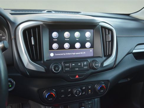 Used 2018 GMC Terrain SLE w/ Driver Convenience Package image 11