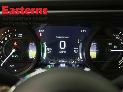 Used 2024 Jeep Wrangler Unlimited Sahara w/ Technology Group AWD/4WD image 18