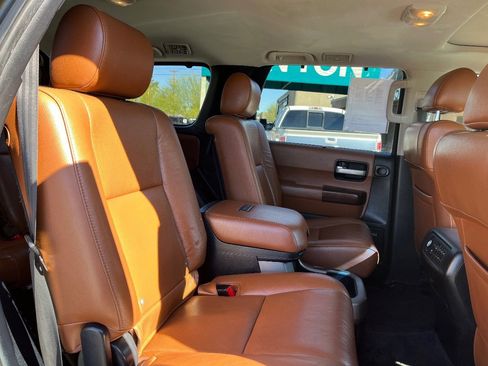 Used 2012 Toyota Sequoia Platinum image 36