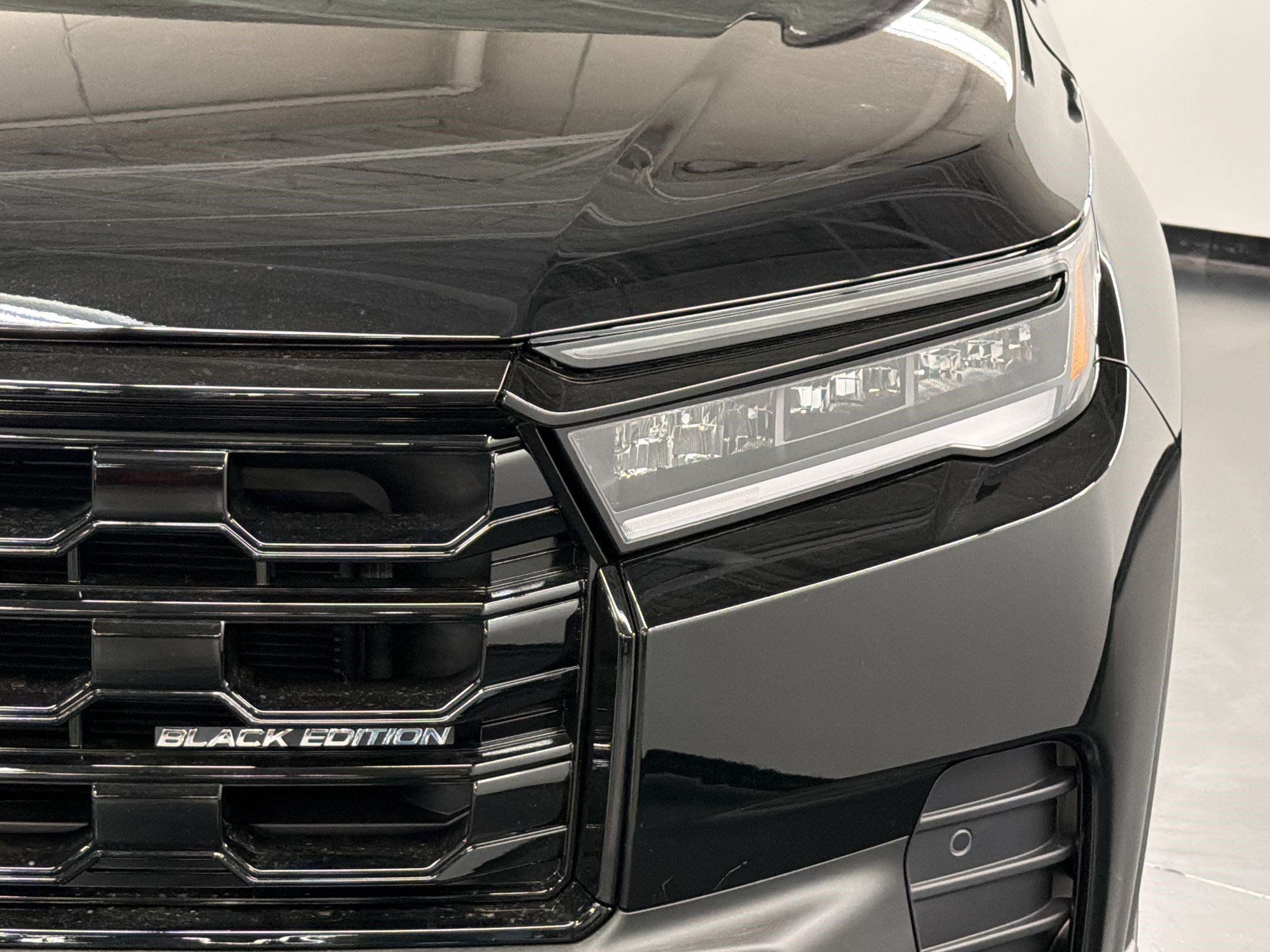 New 2026 Honda Pilot Black Edition image 12