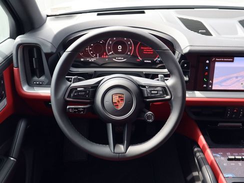 New 2026 Porsche Cayenne image 15