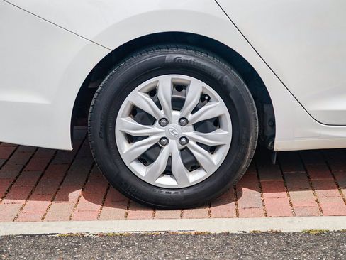 Used 2019 Hyundai Accent SE FWD image 8