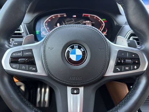 Used 2023 BMW X4 xDrive30i w/ M Sport Package AWD/4WD image 11