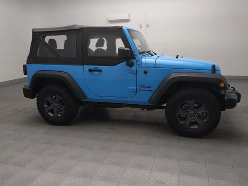 Used 2018 Jeep Wrangler Sport w/ Connectivity Group image 11
