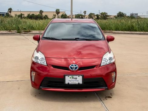 Used 2015 Toyota Prius Three FWD image 2