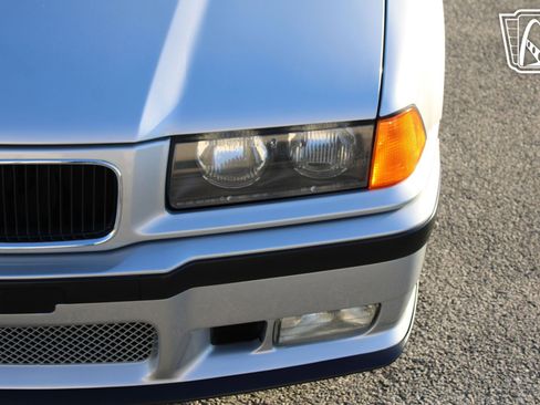 Used 1995 BMW M3 Coupe image 32