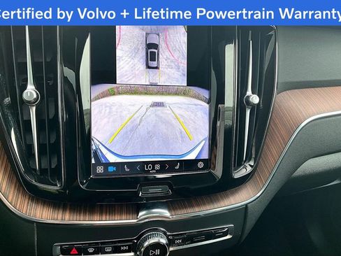 Used 2024 Volvo XC60 B5 Plus w/ Protection Package Premier image 29