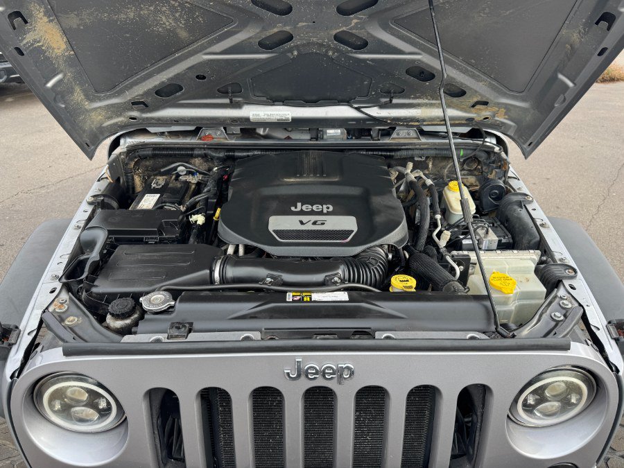 Used 2015 Jeep Wrangler Sport w/ Quick Order Package 23S AWD/4WD image 20