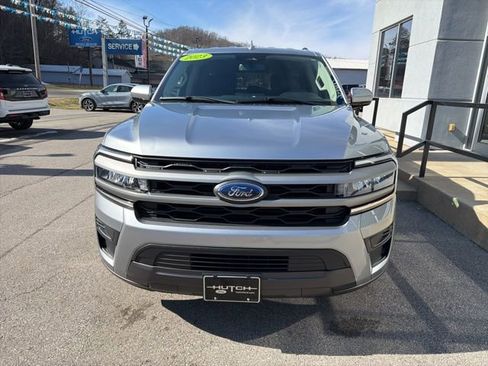 Used 2024 Ford Expedition Max XLT image 7