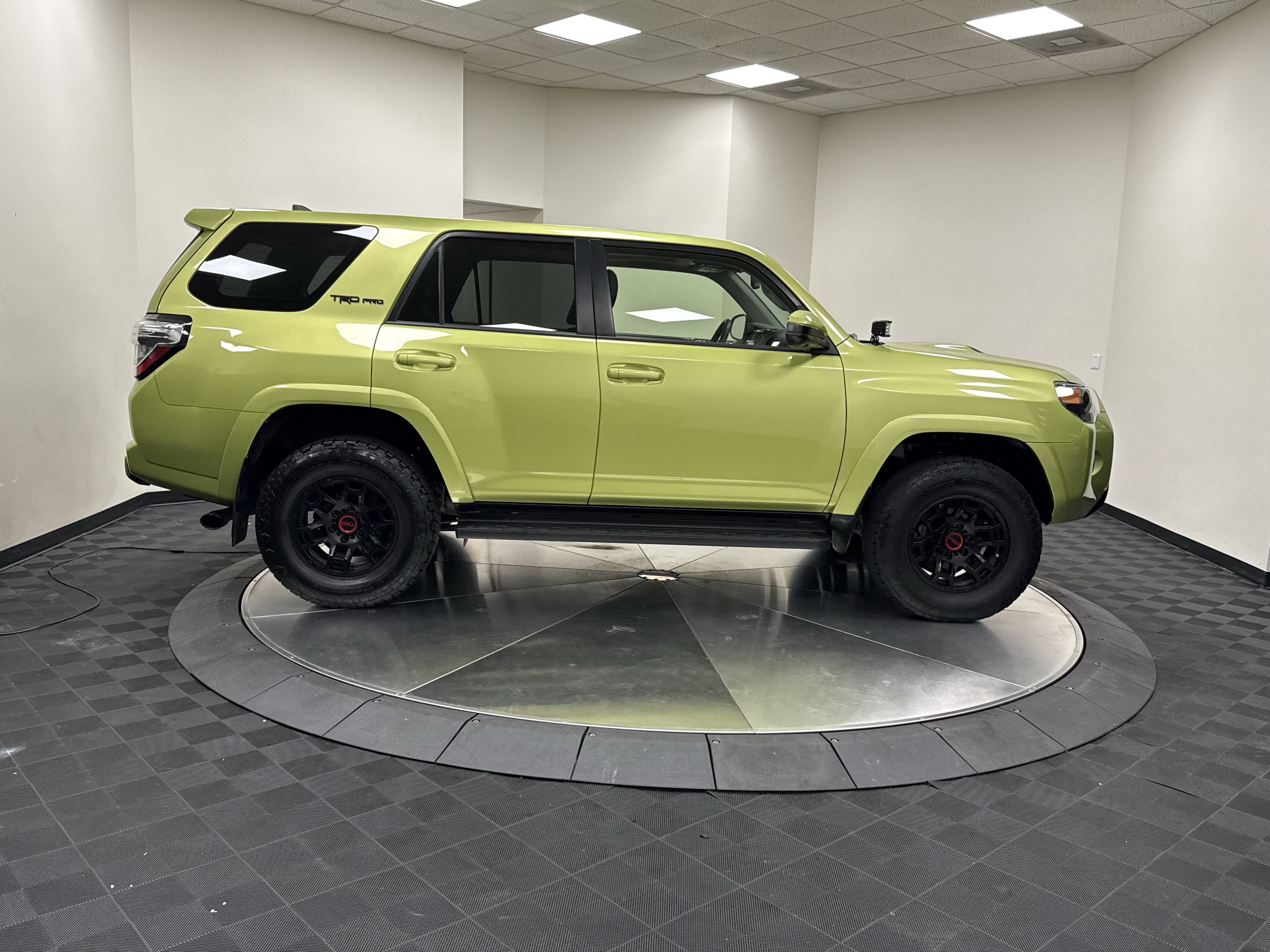 Used 2022 Toyota 4Runner TRD Pro AWD/4WD image 8
