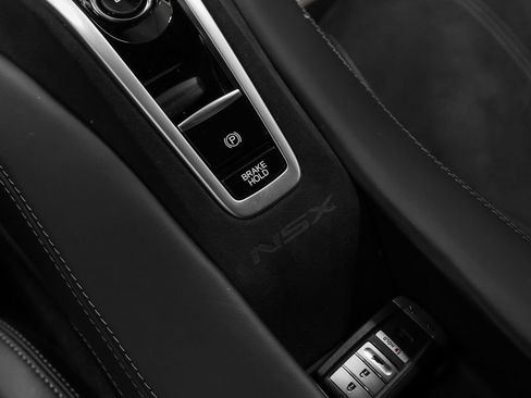 Used 2018 Acura NSX AWD/4WD image 53