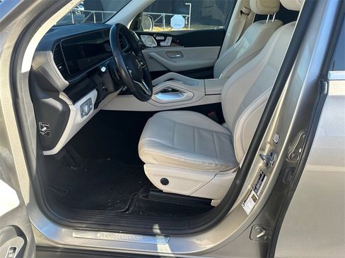 Used 2023 Mercedes-Benz GLE 450 4MATIC image 3