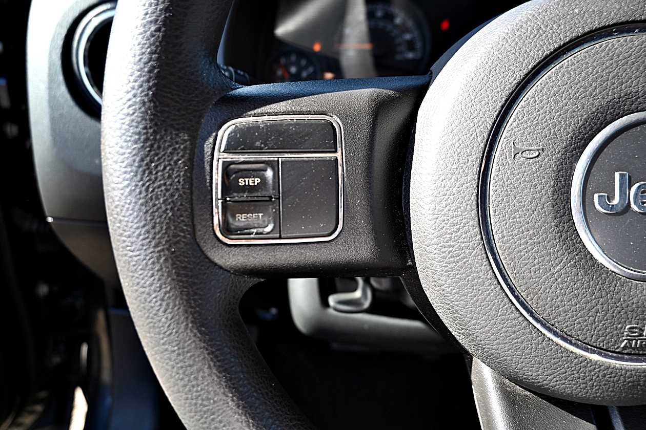 Used 2014 Jeep Patriot Sport w/ Power Value Group FWD image 18