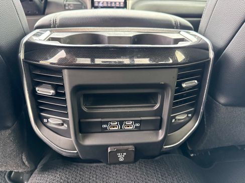 Used 2023 RAM 2500 Laramie AWD/4WD image 16