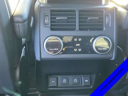 Used 2022 Land Rover Discovery HSE R-Dynamic AWD/4WD image 12