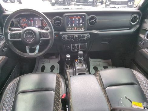 Used 2022 Jeep Wrangler Unlimited Sahara image 17