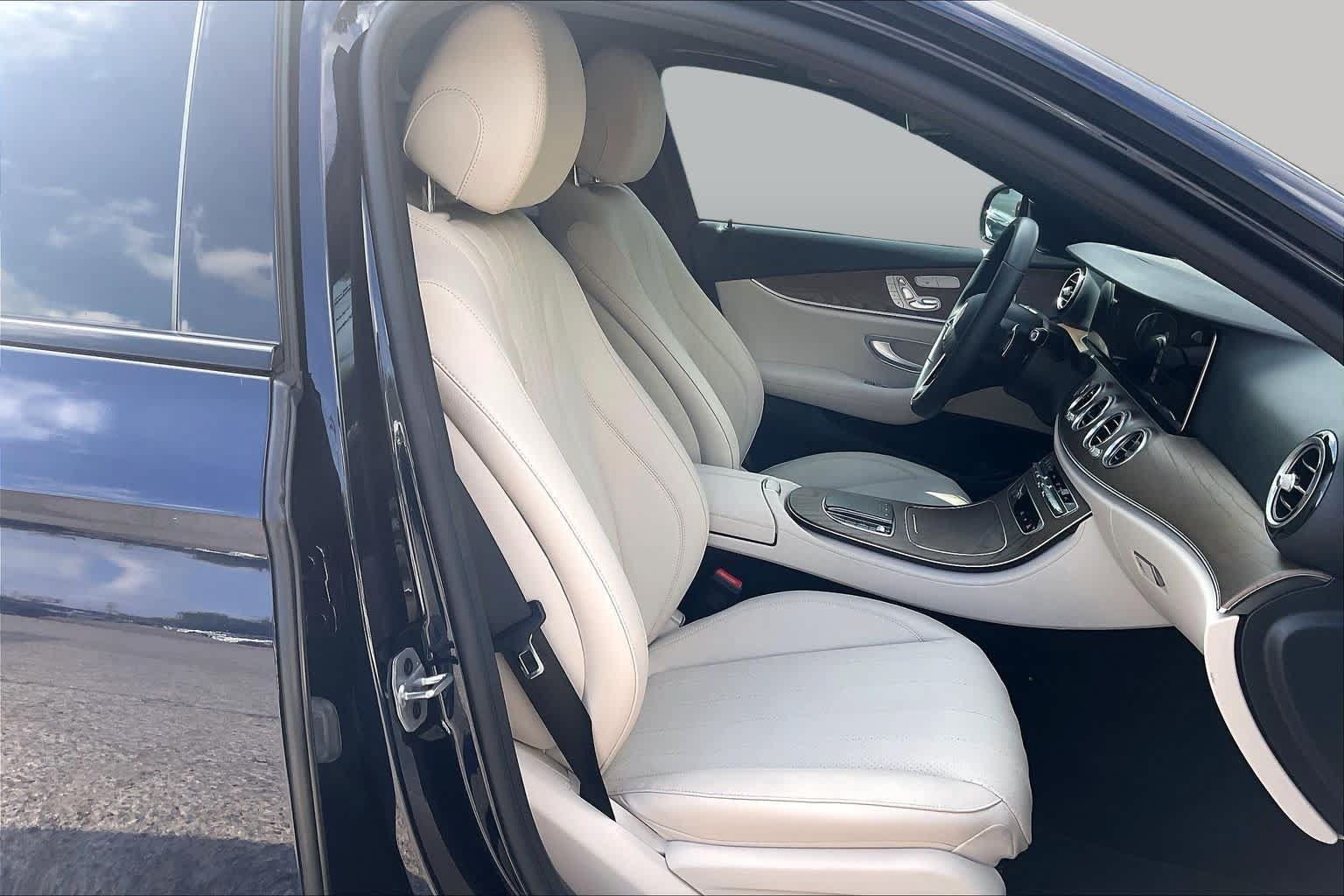 Used 2022 Mercedes-Benz E 350 Sedan image 9
