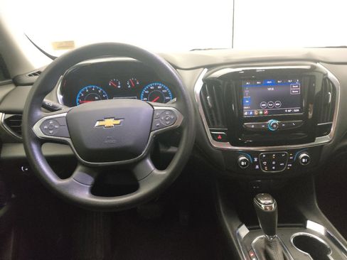 Used 2020 Chevrolet Traverse LS image 22