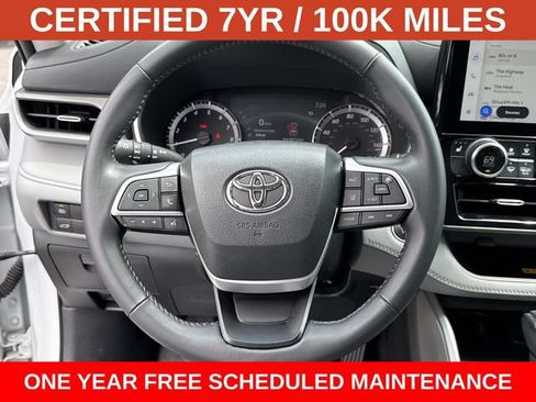 Used 2023 Toyota Highlander XLE FWD image 19