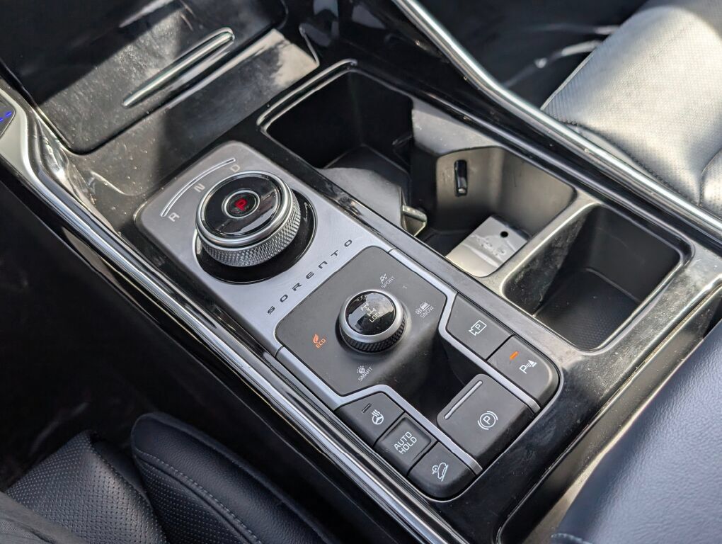 Used 2023 Kia Sorento SX Prestige AWD/4WD image 17