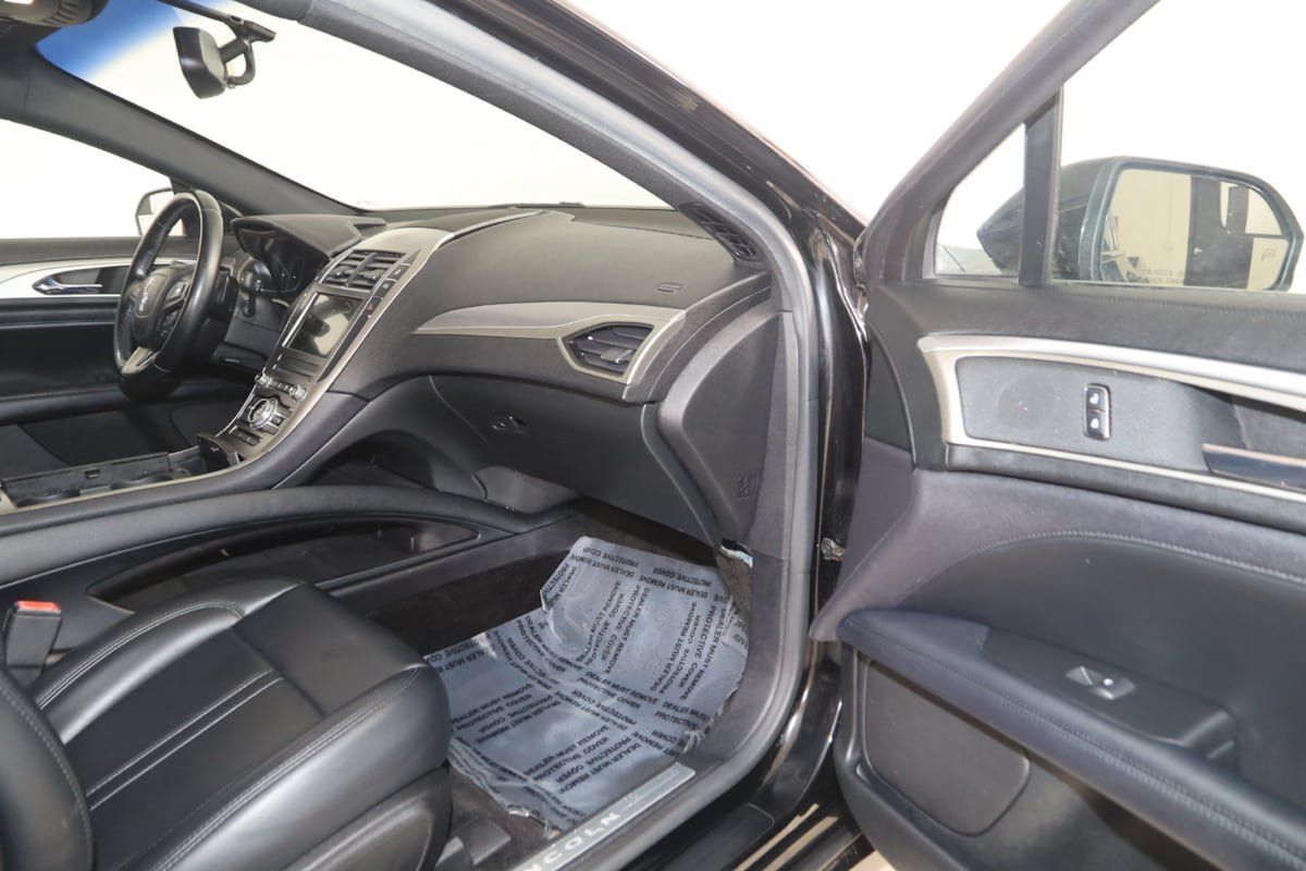 Used 2017 Lincoln MKZ Premiere FWD image 35